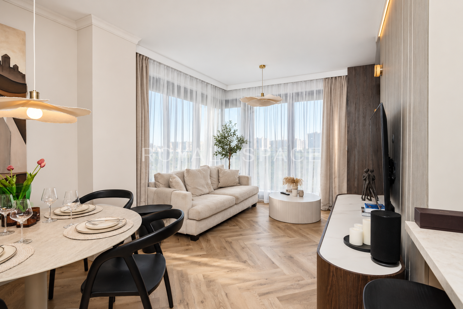 Elegant apartment finished to a high standard