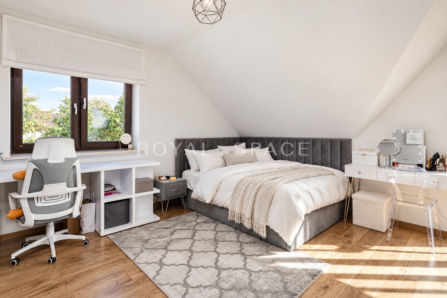 Spacious House with a Garden | Near ISK | Mogilany