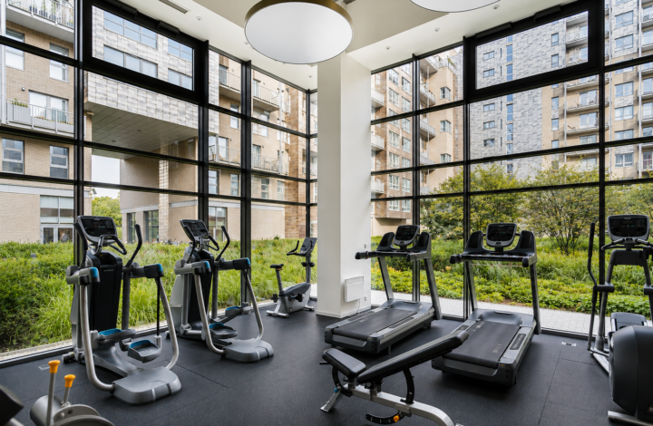 Duplex Loft with Panoramic City Views | Qbik
