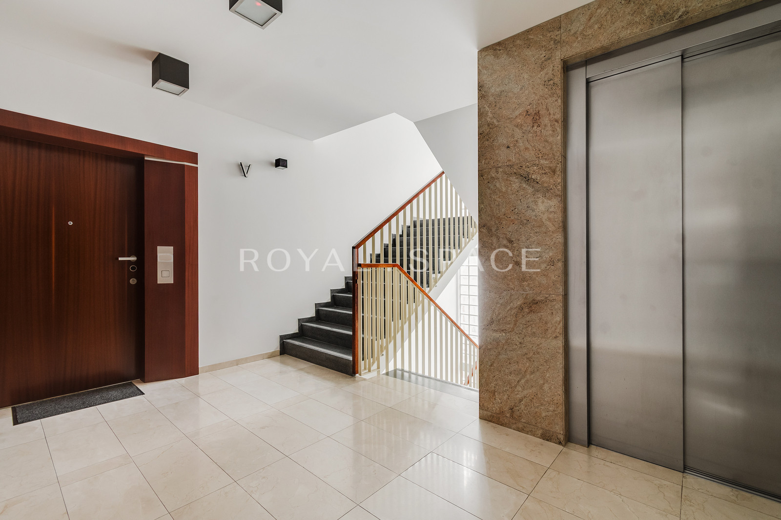 Piękna 15 | Apartament w sercu Śródmieścia