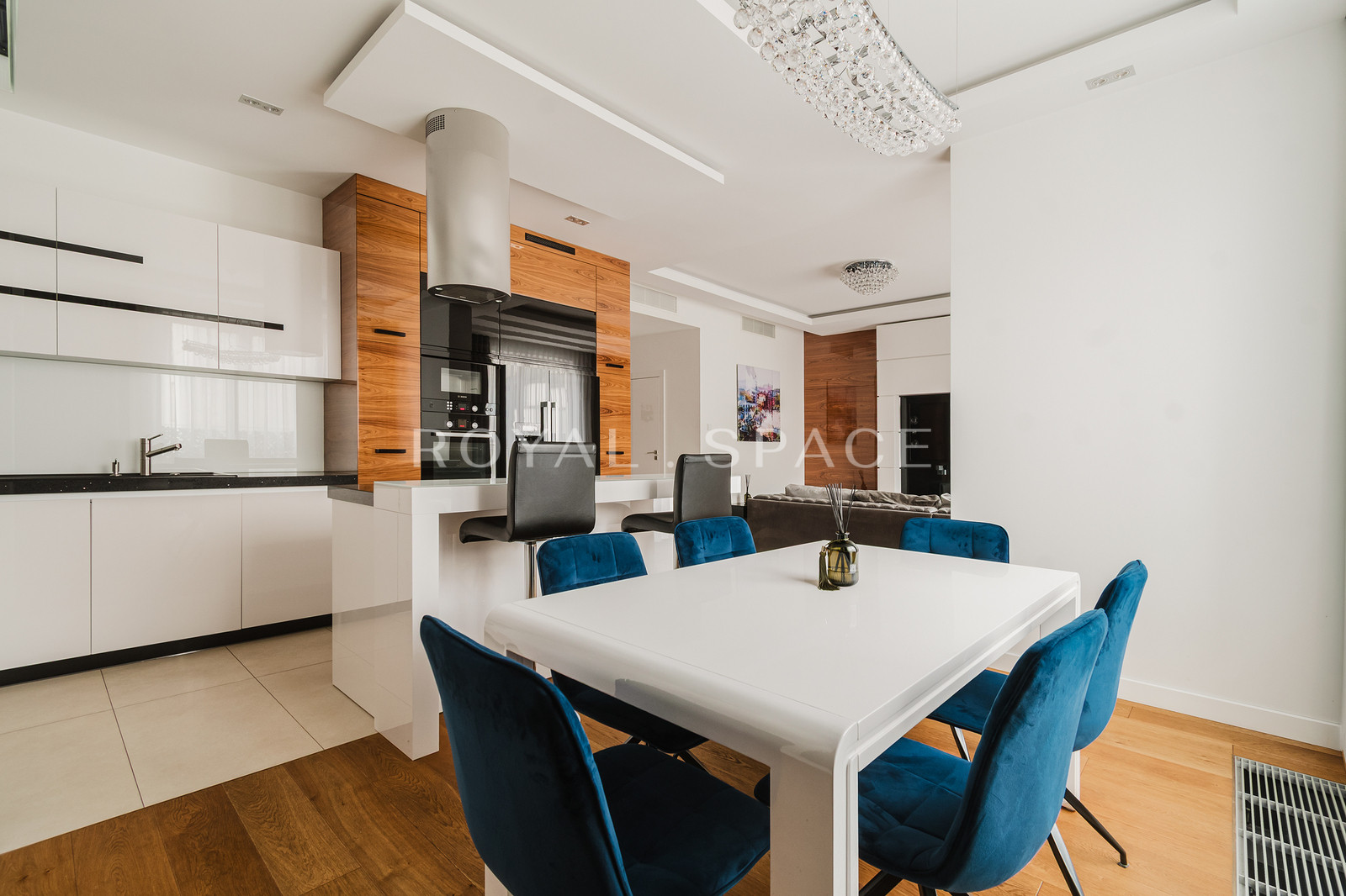 Piękna 15 | Apartament w sercu Śródmieścia