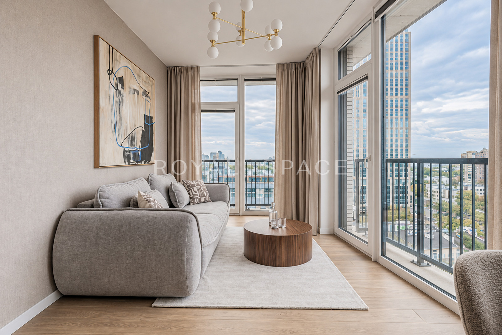 Corner 2-Bedroom Apartment on the 13th Floor | Browary