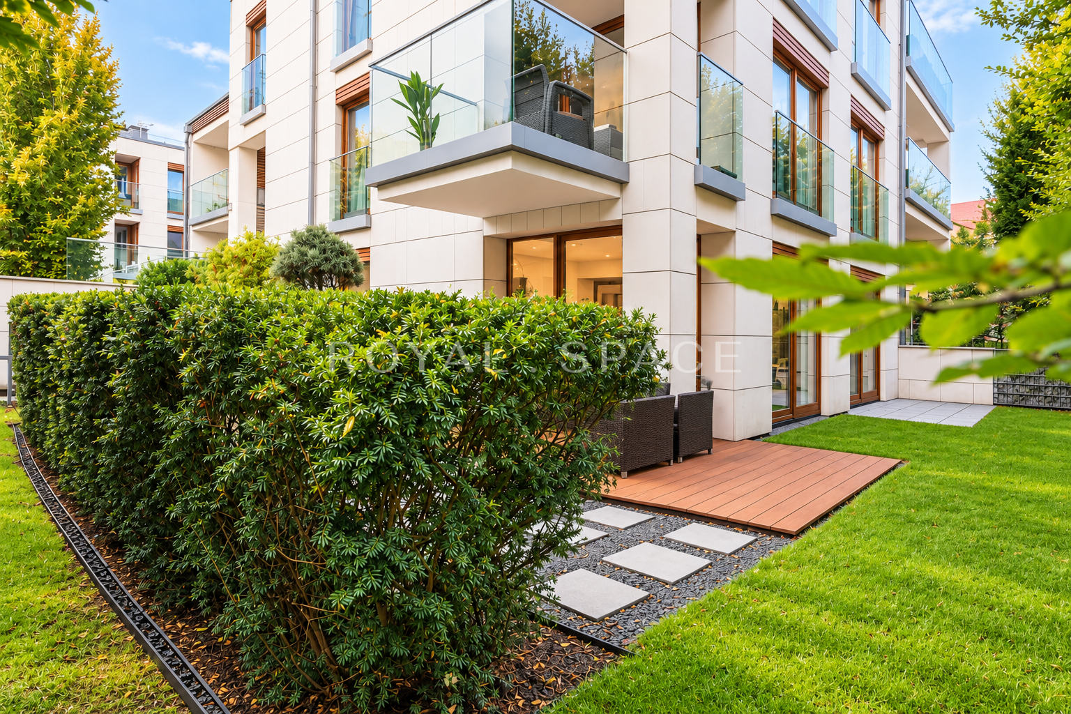 Apartment with a Private Garden in Wola Justowska!