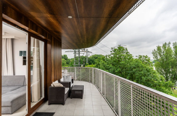 Apartment with a terrace and a view of the Vistula