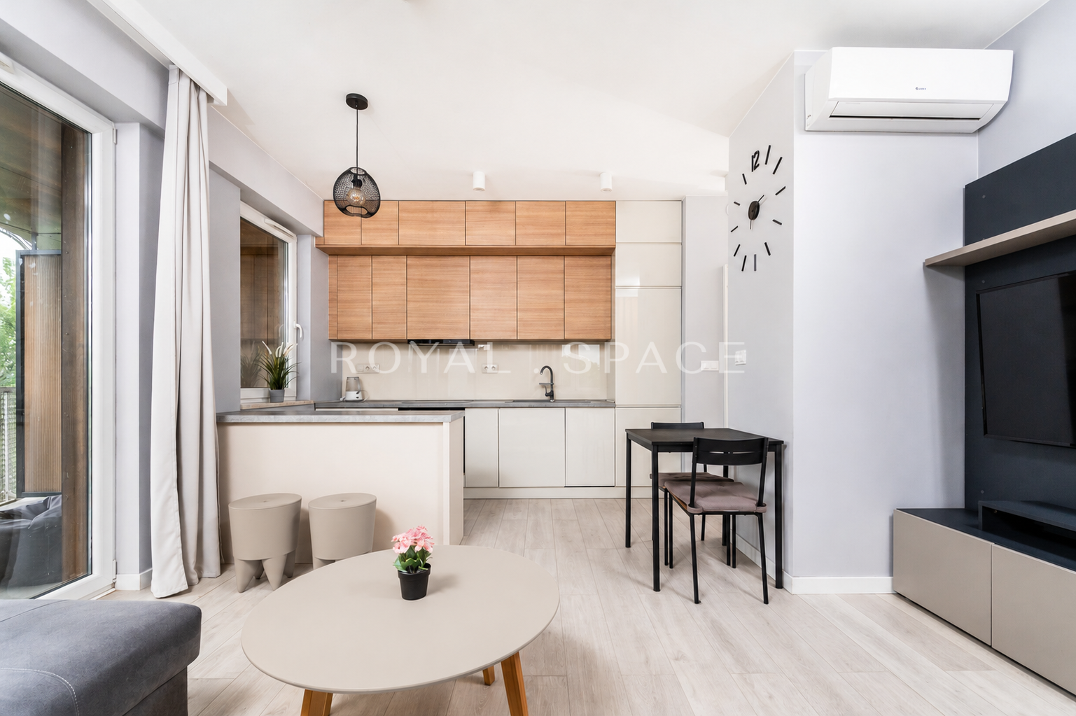 Apartment with a terrace and a view of the Vistula