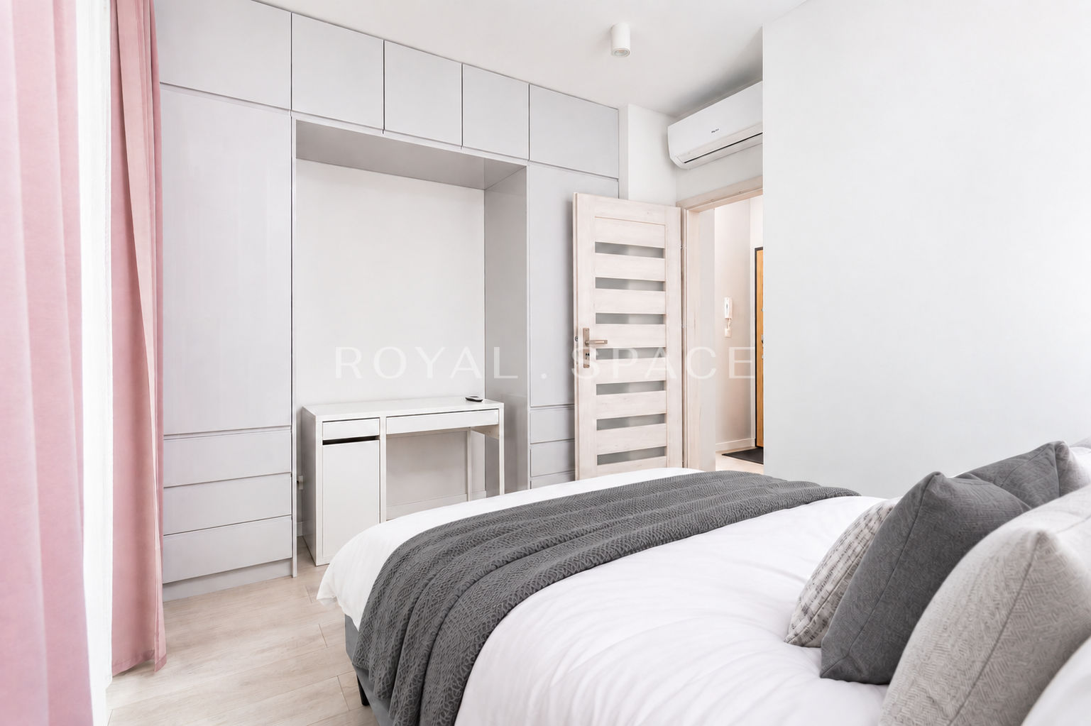 Apartment with a terrace and a view of the Vistula