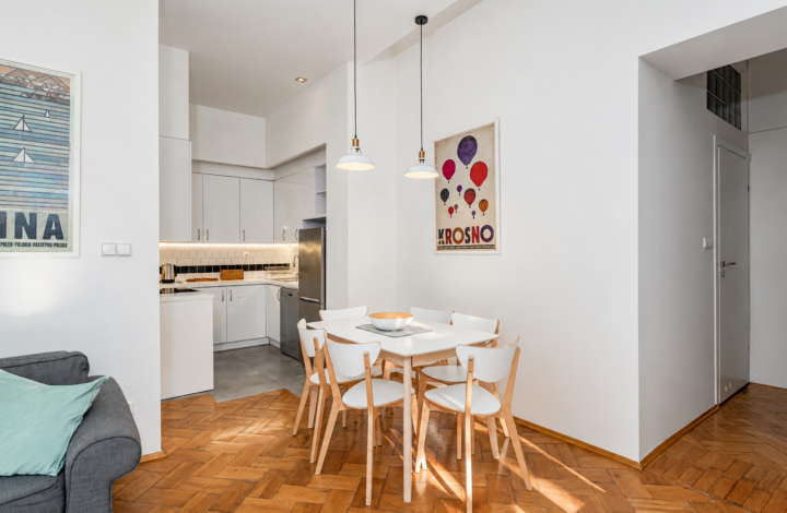 Klimatyczny apartament w kamienicy przy ulicy Krupniczej