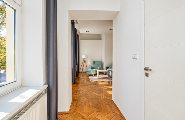 Klimatyczny apartament w kamienicy przy ulicy Krupniczej