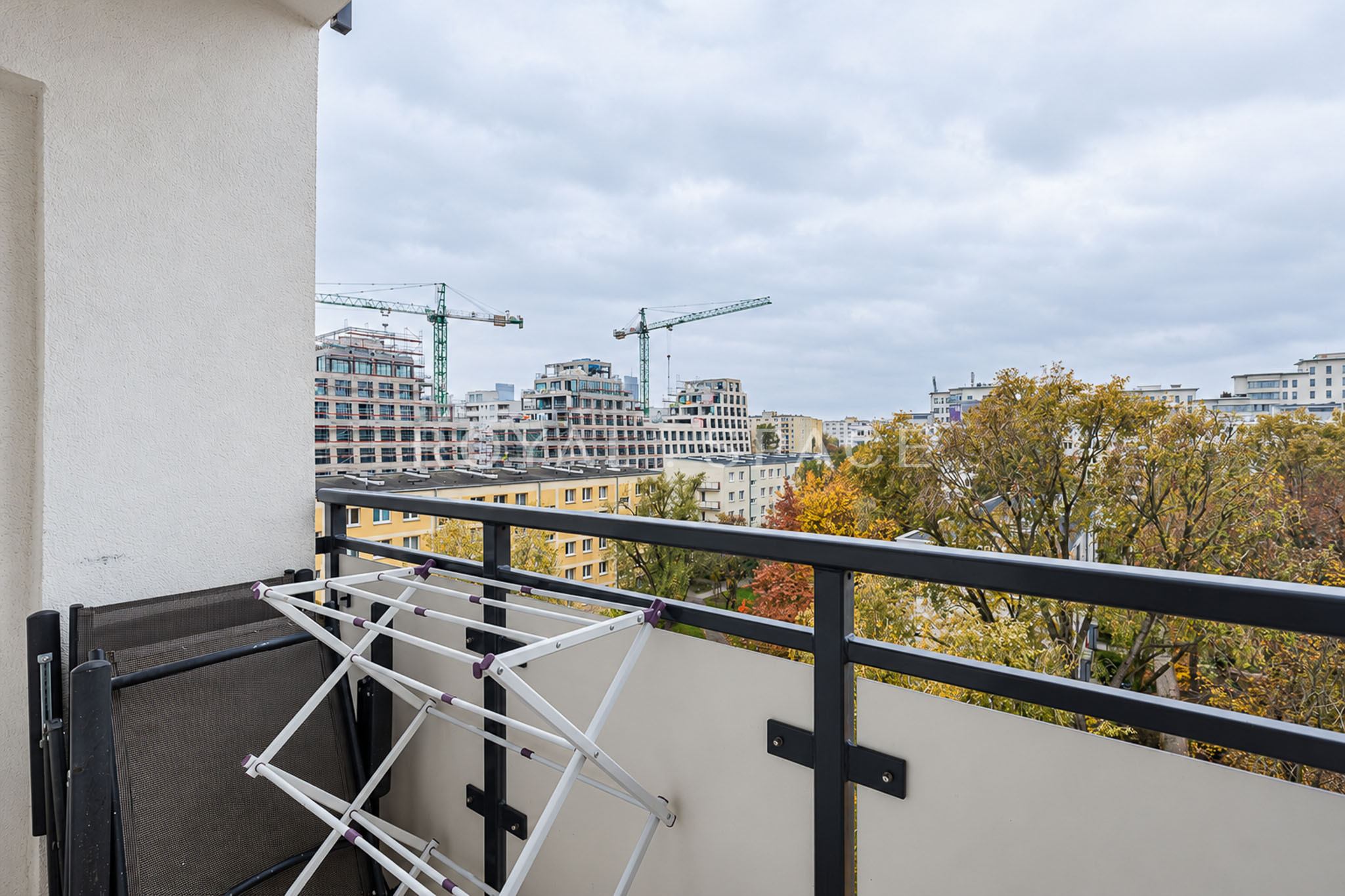 Wyjątkowy apartament na ulicy Karmelickiej | Royal Space