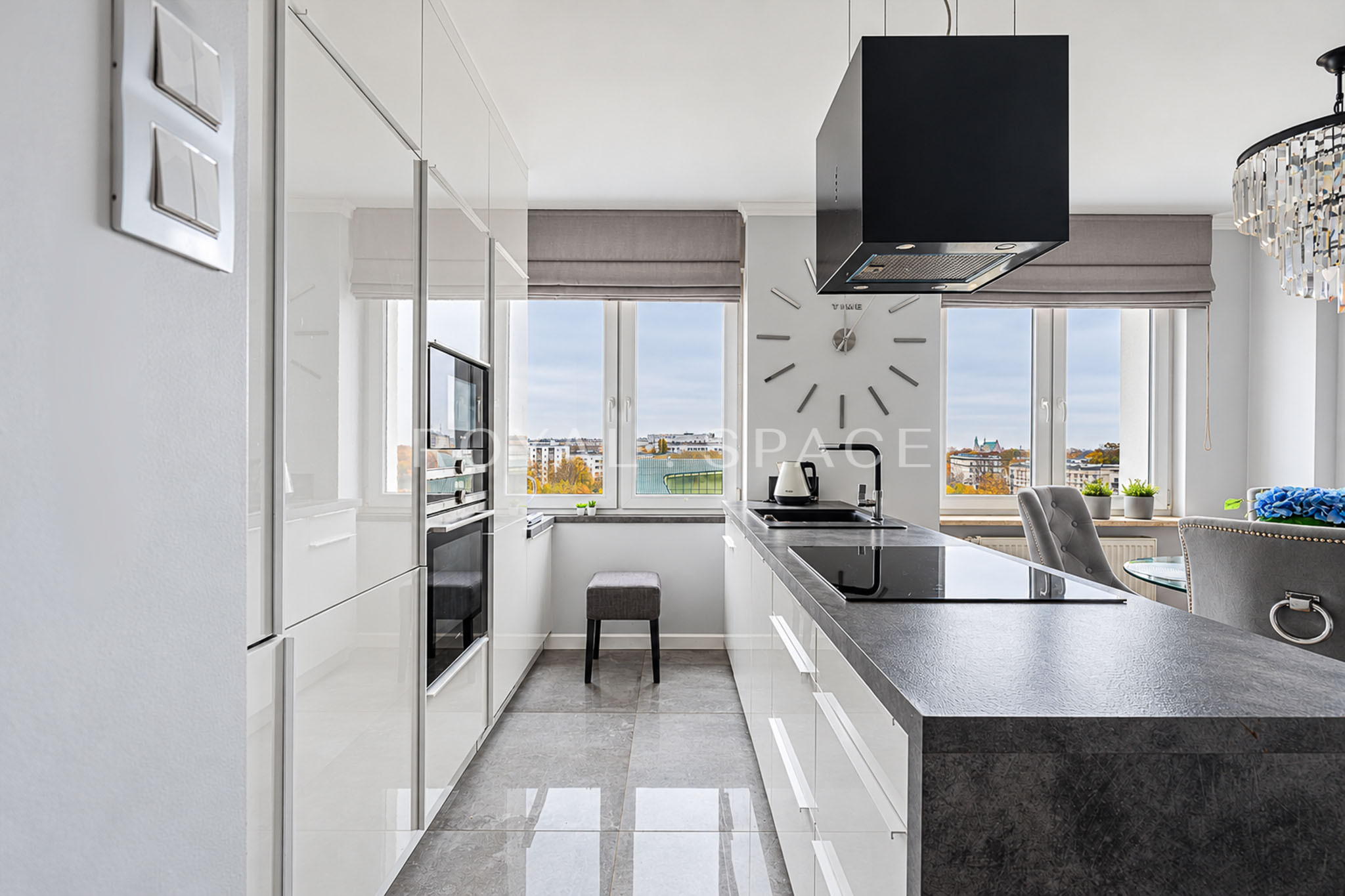 Wyjątkowy apartament na ulicy Karmelickiej | Royal Space